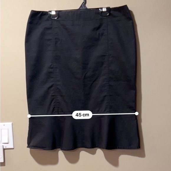 ❗️FREE w/purchase❗️Ricki’s Ladies Size 6 Black Skirt (minor repair needed) - Picture 13 of 14